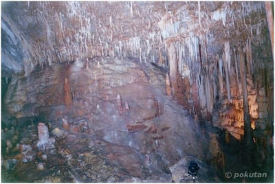 Cave16