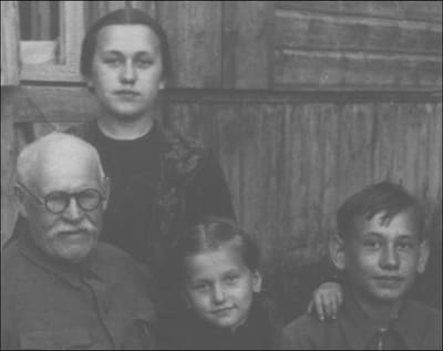 Sur father&children